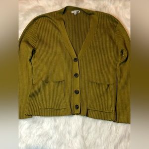 Green loungewear cashmere